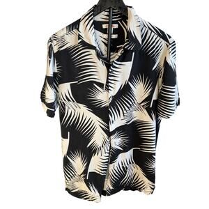 Joe Fresh Vintage mens black with white palm fronds Hawaiian shirt.  Size S.